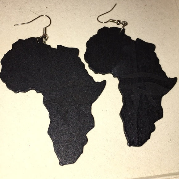 Wooden Africa shaped earrings